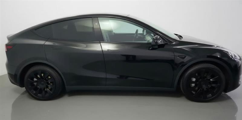 Tesla Model Y Long Range AWD 2023