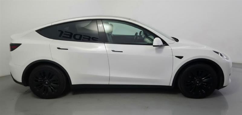 Tesla Model Y Long Range AWD 2023