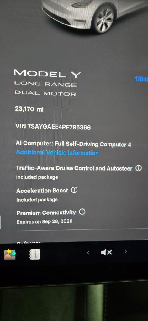Tesla Model Y Long Range AWD 2023