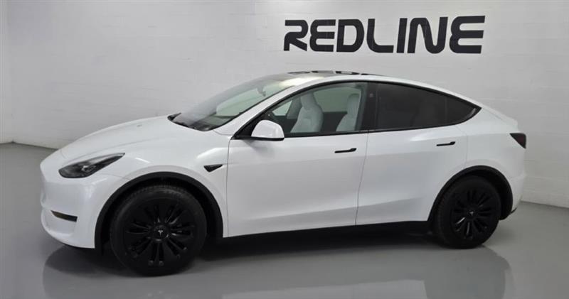 Tesla Model Y Long Range AWD 2024
