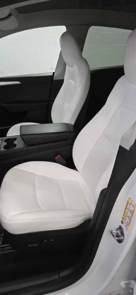 Tesla Model Y Long Range AWD 2024