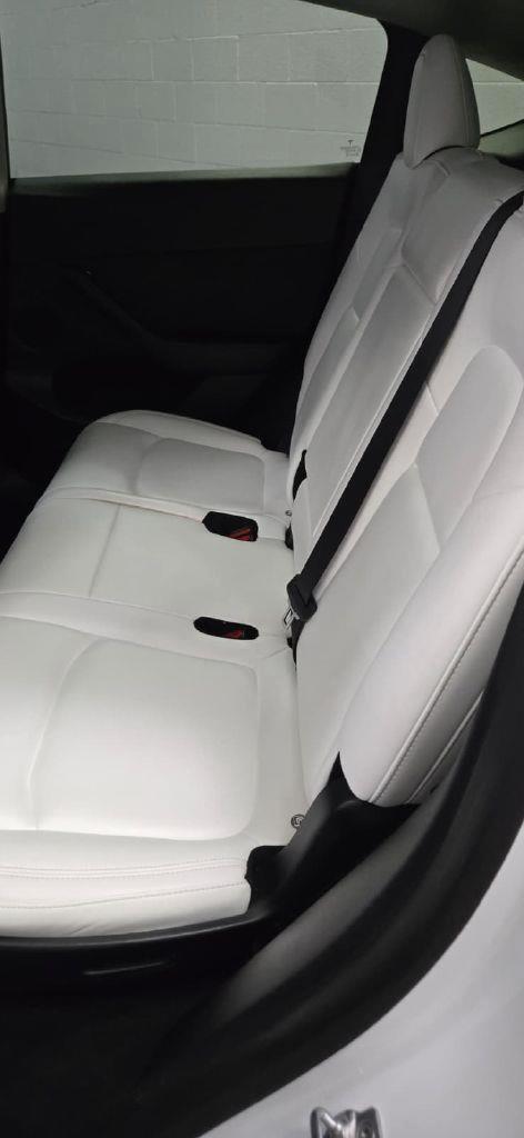 Tesla Model Y Long Range AWD 2024