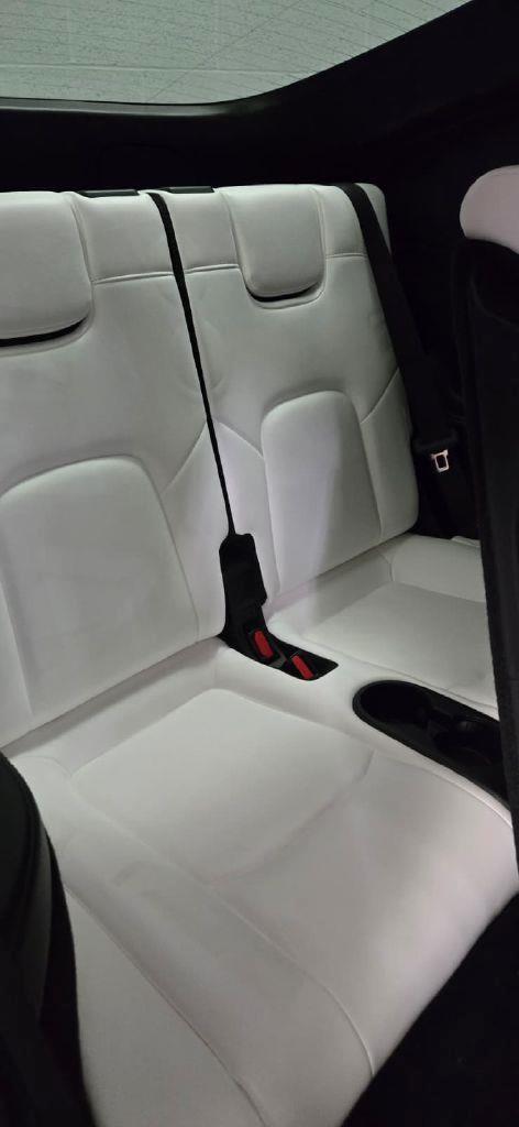 Tesla Model Y Long Range AWD 2024