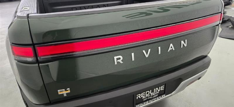 Rivian R1T Adventure 2023