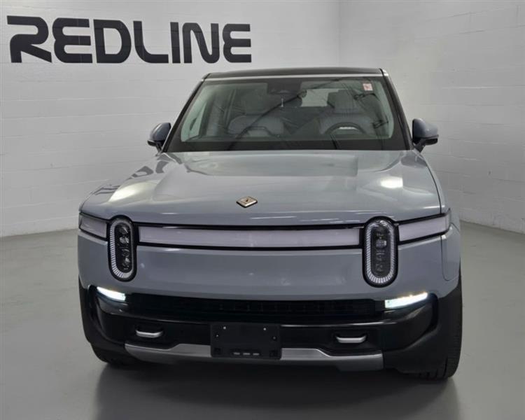 Rivian R1S Adventure 2023