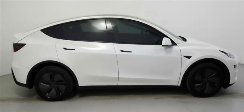 Tesla Model Y Long Range 2026