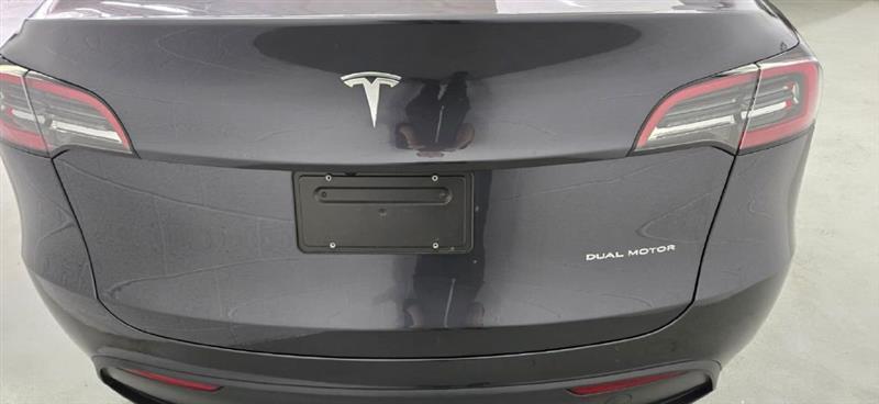 Tesla Model Y Long Range AWD 2024
