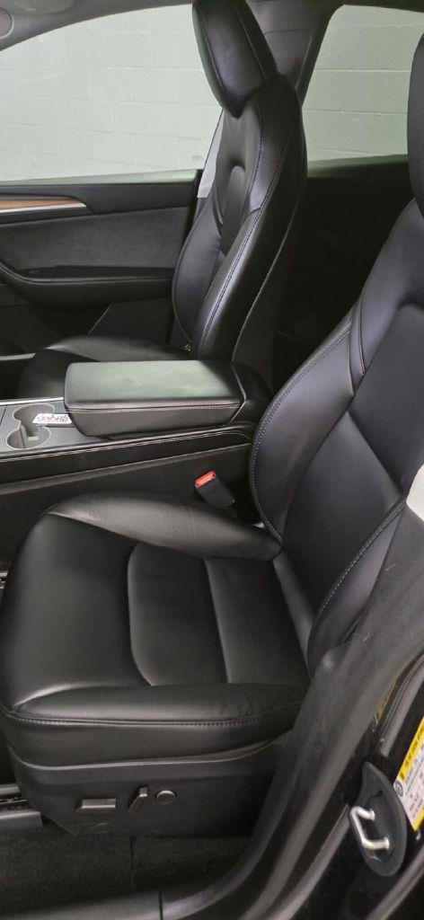 Tesla Model Y Long Range AWD 2024