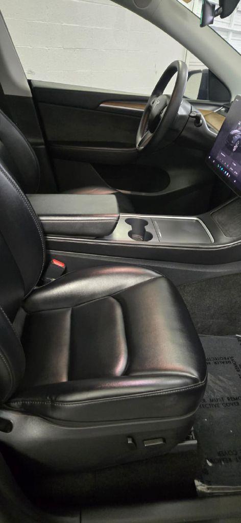 Tesla Model Y Long Range AWD 2024