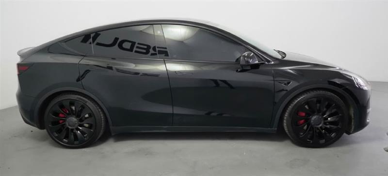 Tesla Model Y Performance 2022