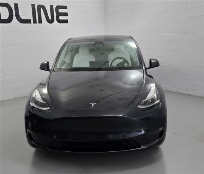 Tesla Model Y Long Range AWD 2025