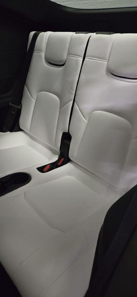 Tesla Model Y Long Range AWD 2025
