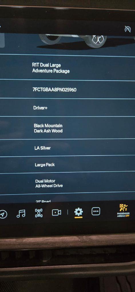 Rivian R1T Adventure 2023