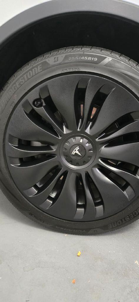 Tesla Model Y Long Range AWD 2023