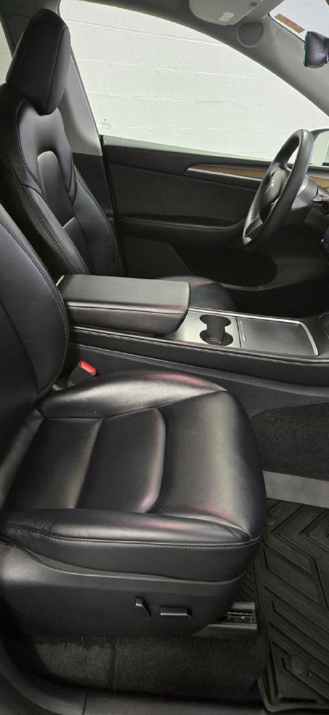 Tesla Model Y Long Range AWD 2023