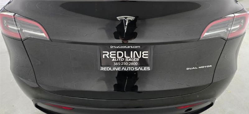 Tesla Model Y Long Range AWD 2024