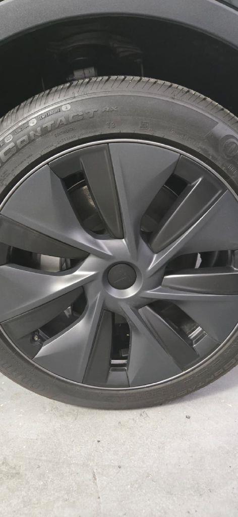 Tesla Model Y Long Range AWD 2024