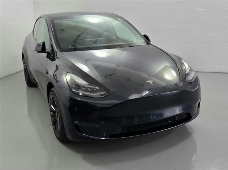 Tesla Model Y Long Range AWD 2024