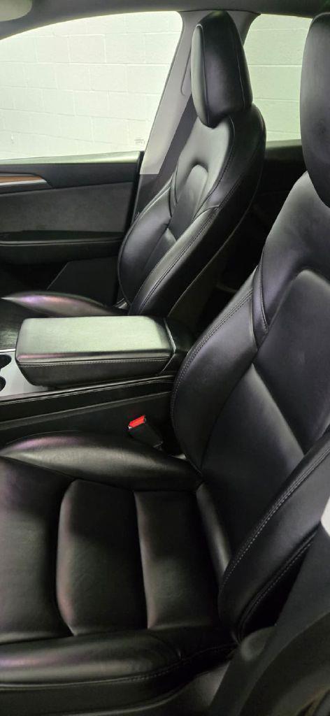 Tesla Model Y Long Range AWD 2024