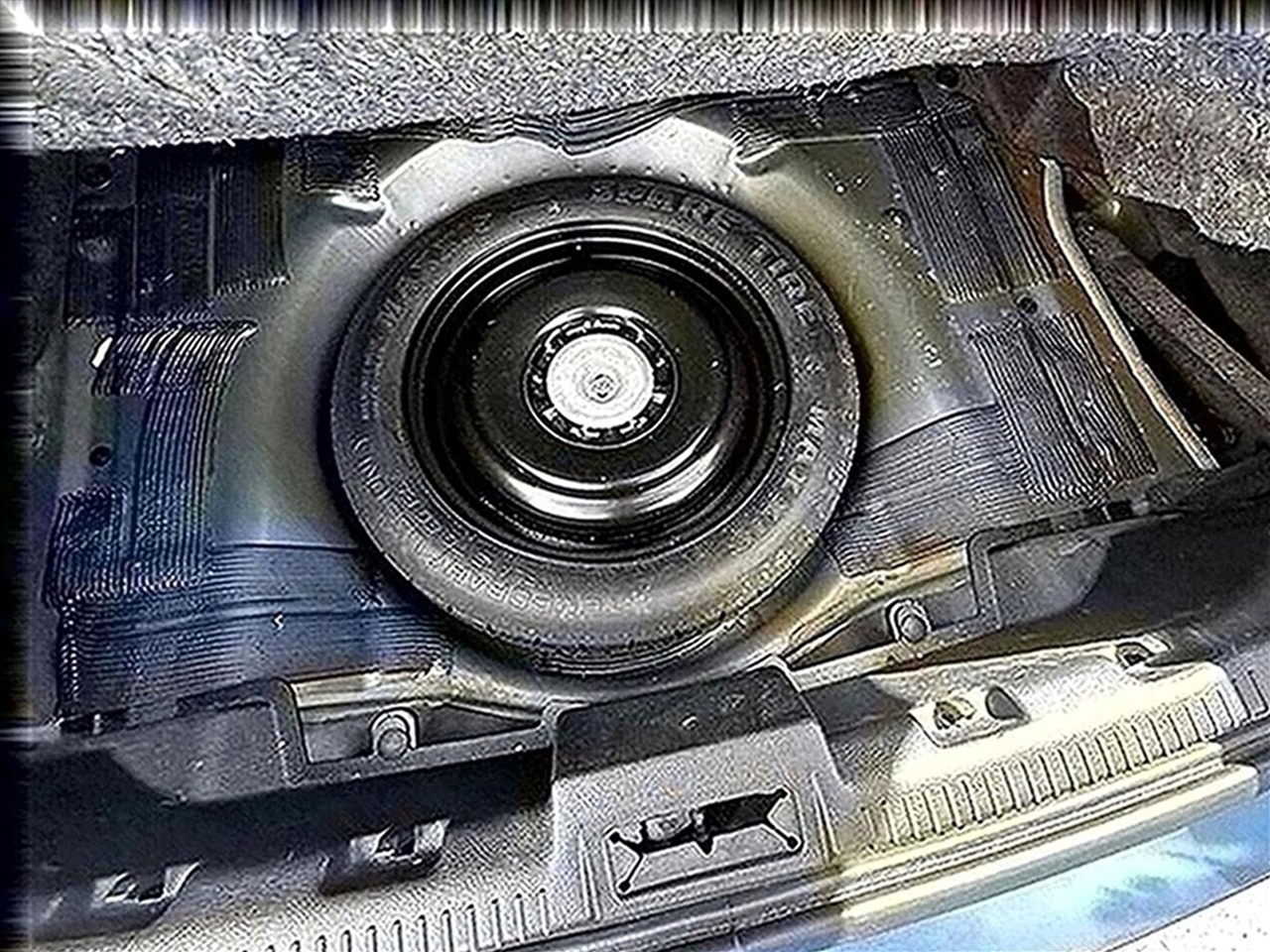 Ford Fusion SE FWD 2010