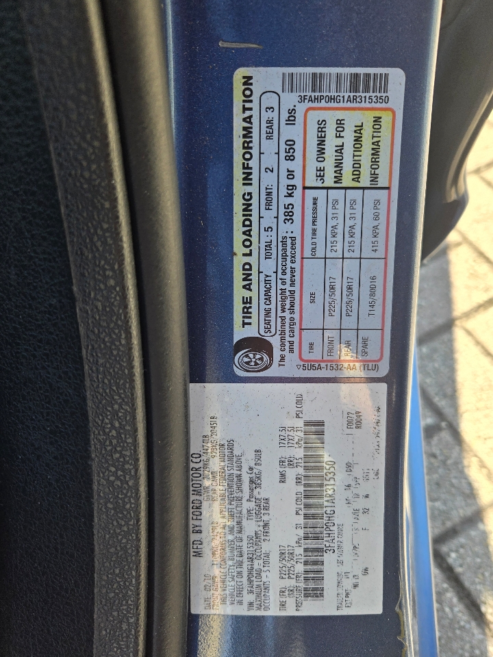 Ford Fusion SE FWD 2010