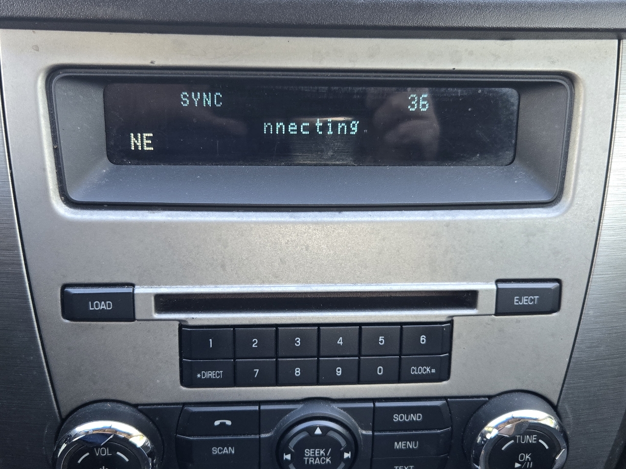 Ford Fusion SE FWD 2010