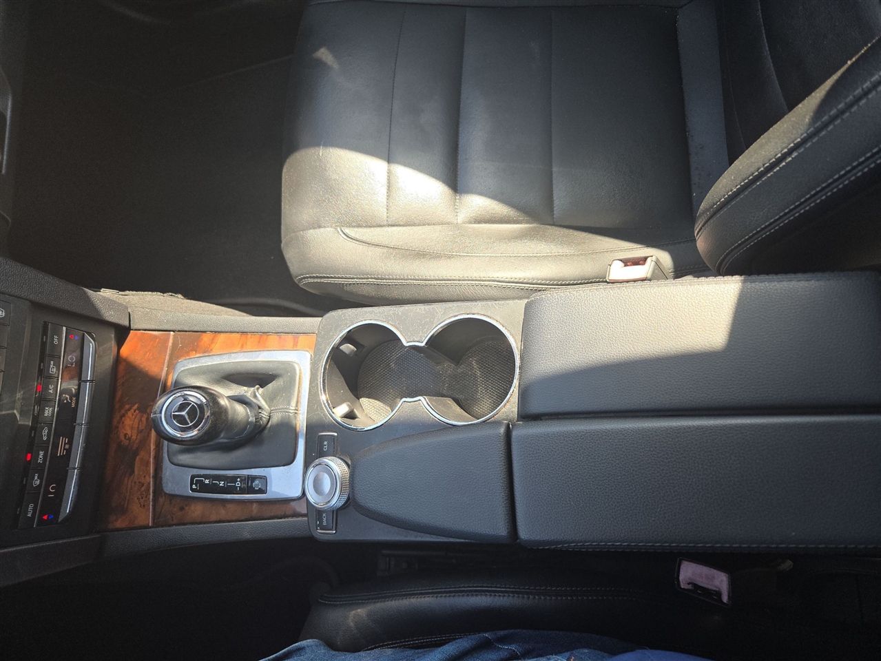 Mercedes-Benz E350  2011