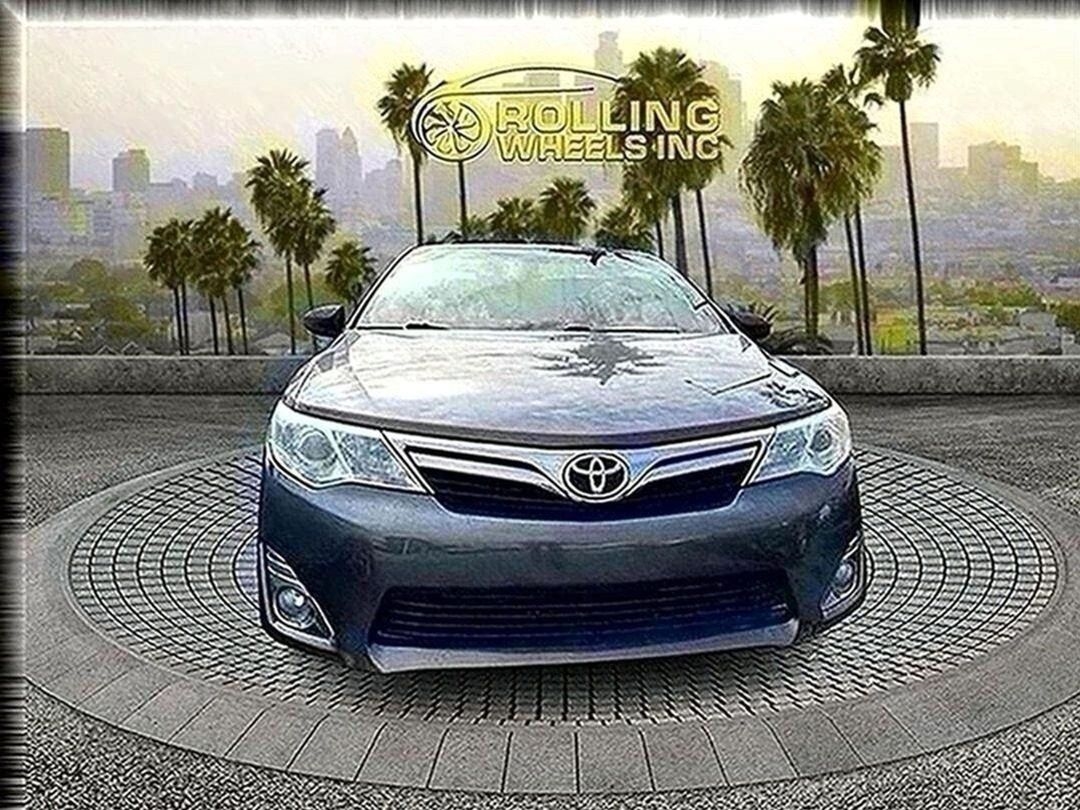 Toyota Camry XLE V6 2014