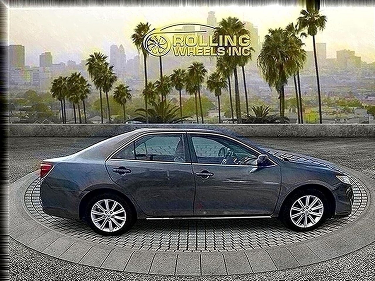 Toyota Camry XLE V6 2014