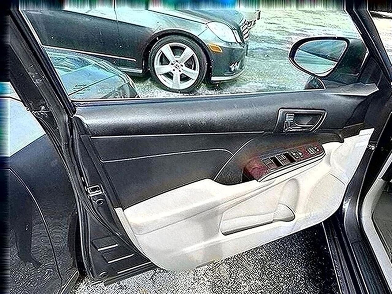 Toyota Camry XLE V6 2014