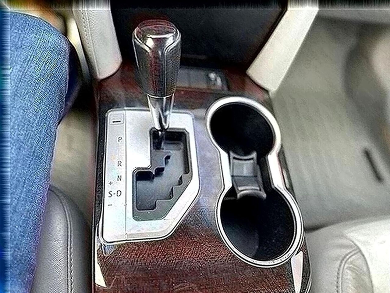 Toyota Camry XLE V6 2014