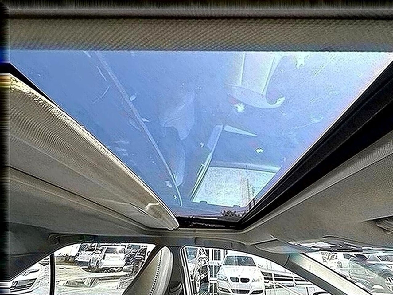 Toyota Camry XLE V6 2014