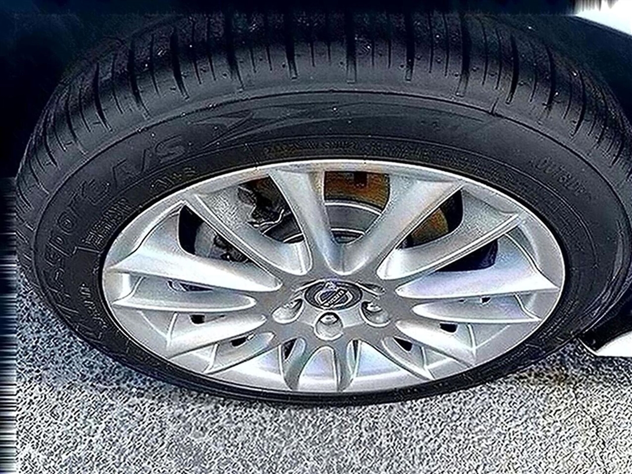 Volvo C70 T5 2D Convertible 2009