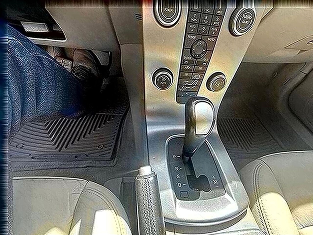 Volvo C70 T5 2D Convertible 2009