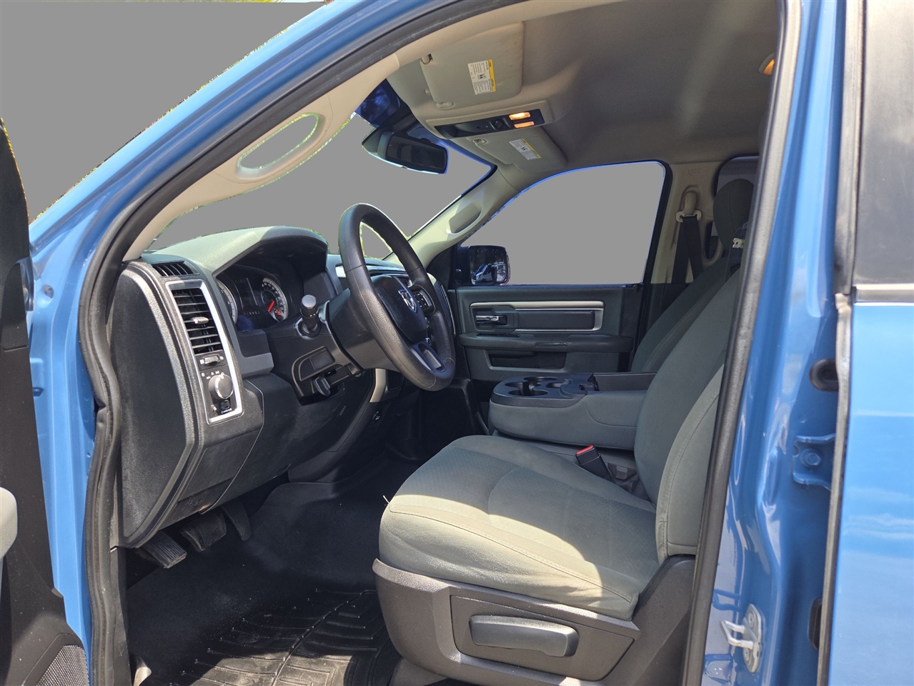 Dodge Ram 1500 SLT  2016