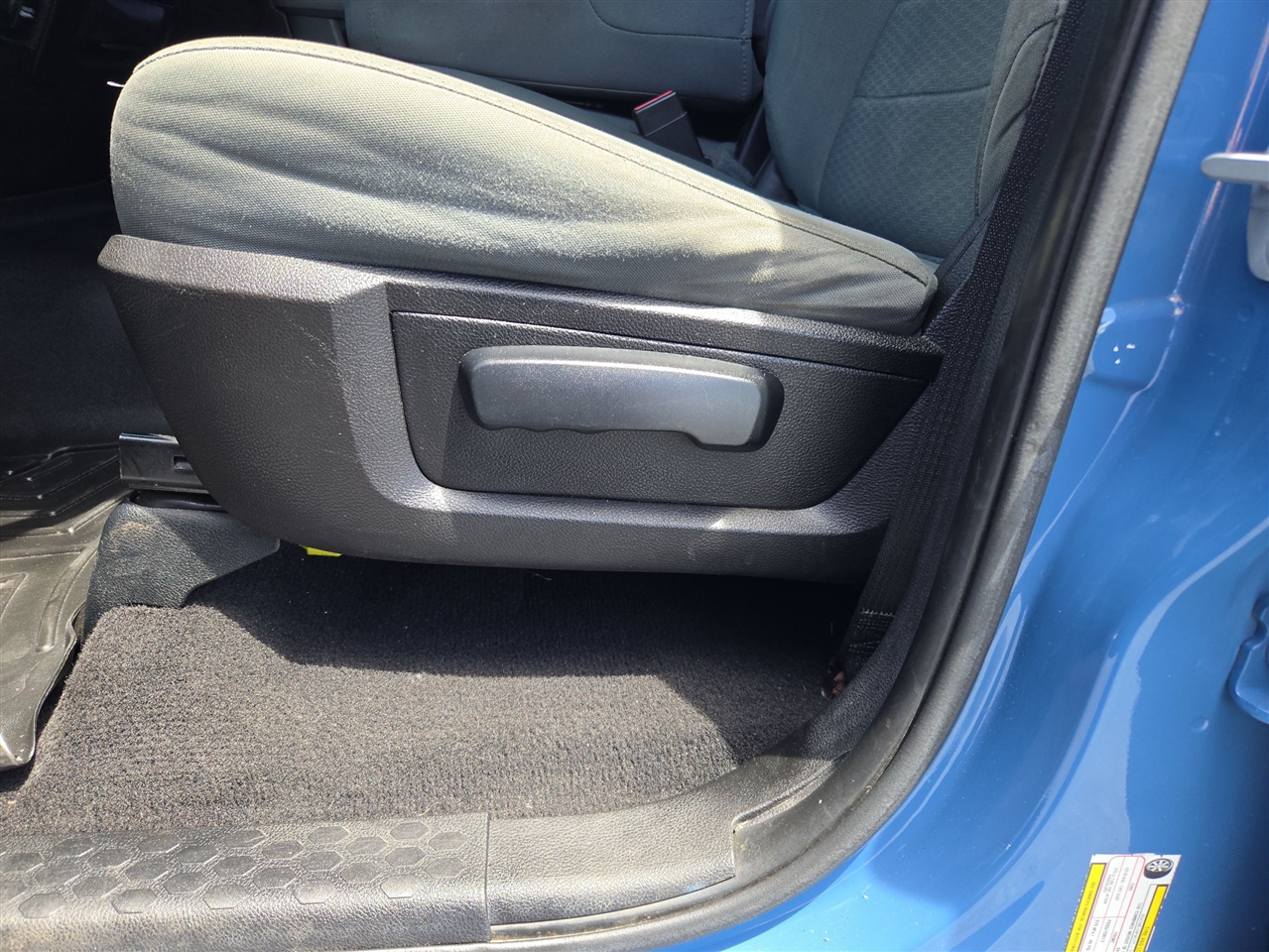 Dodge Ram 1500 SLT  2016