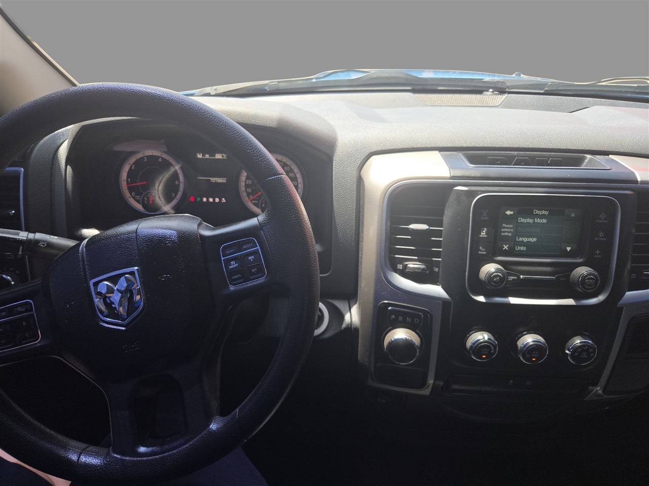 Dodge Ram 1500 SLT  2016