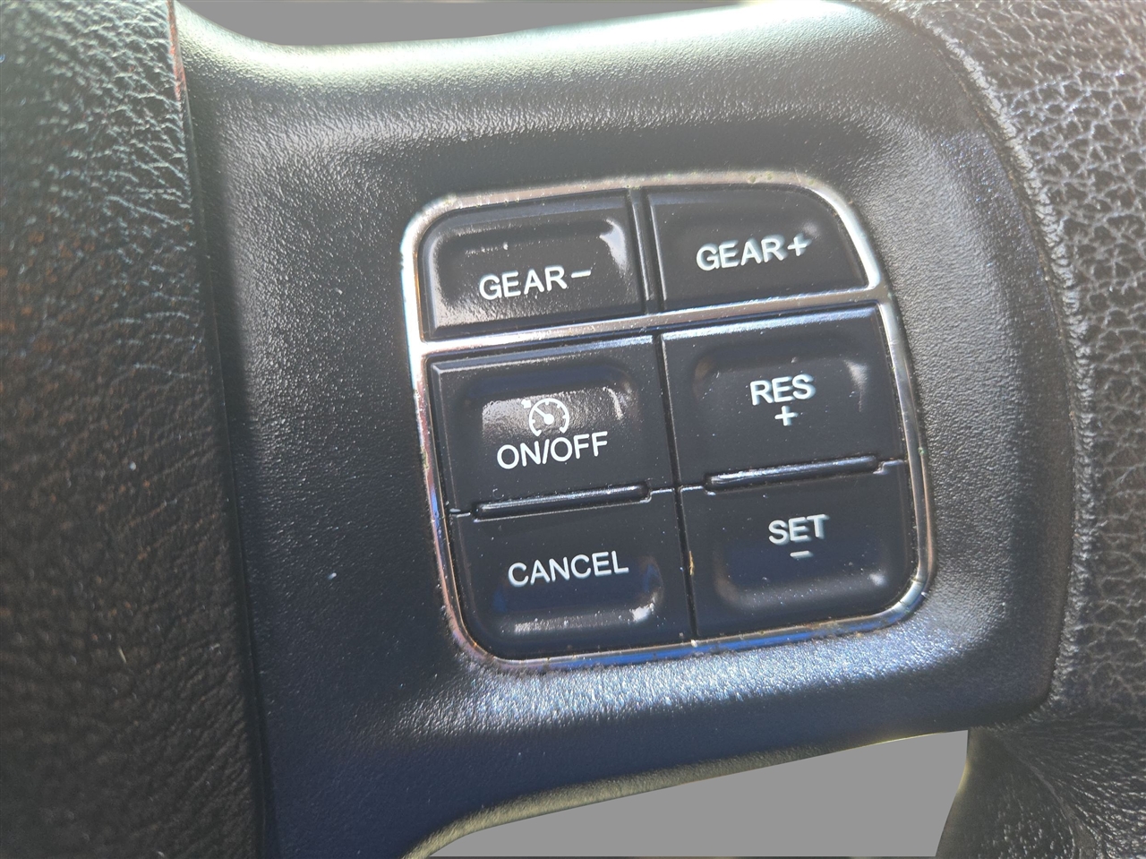 Dodge Ram 1500 SLT  2016