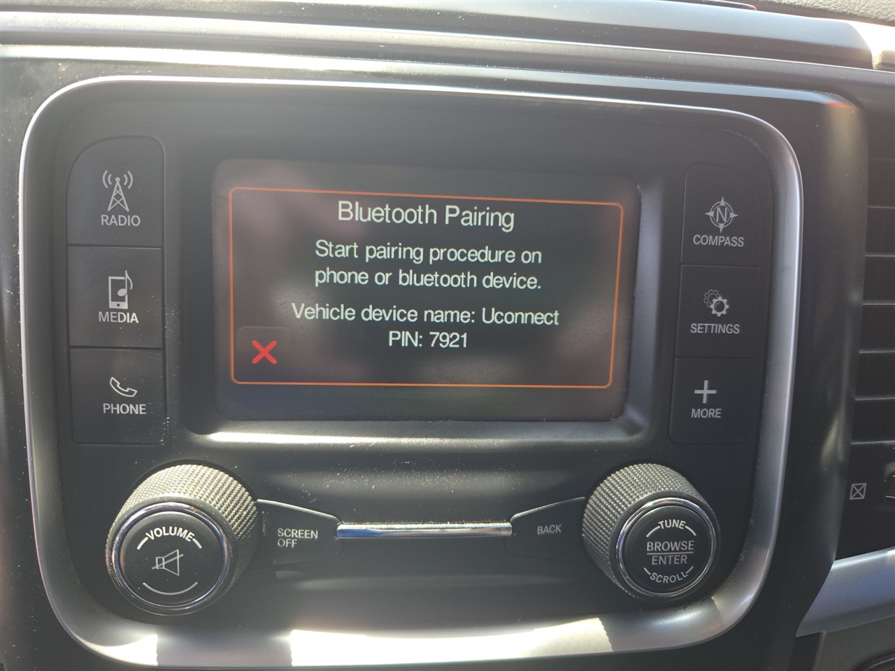 Dodge Ram 1500 SLT  2016