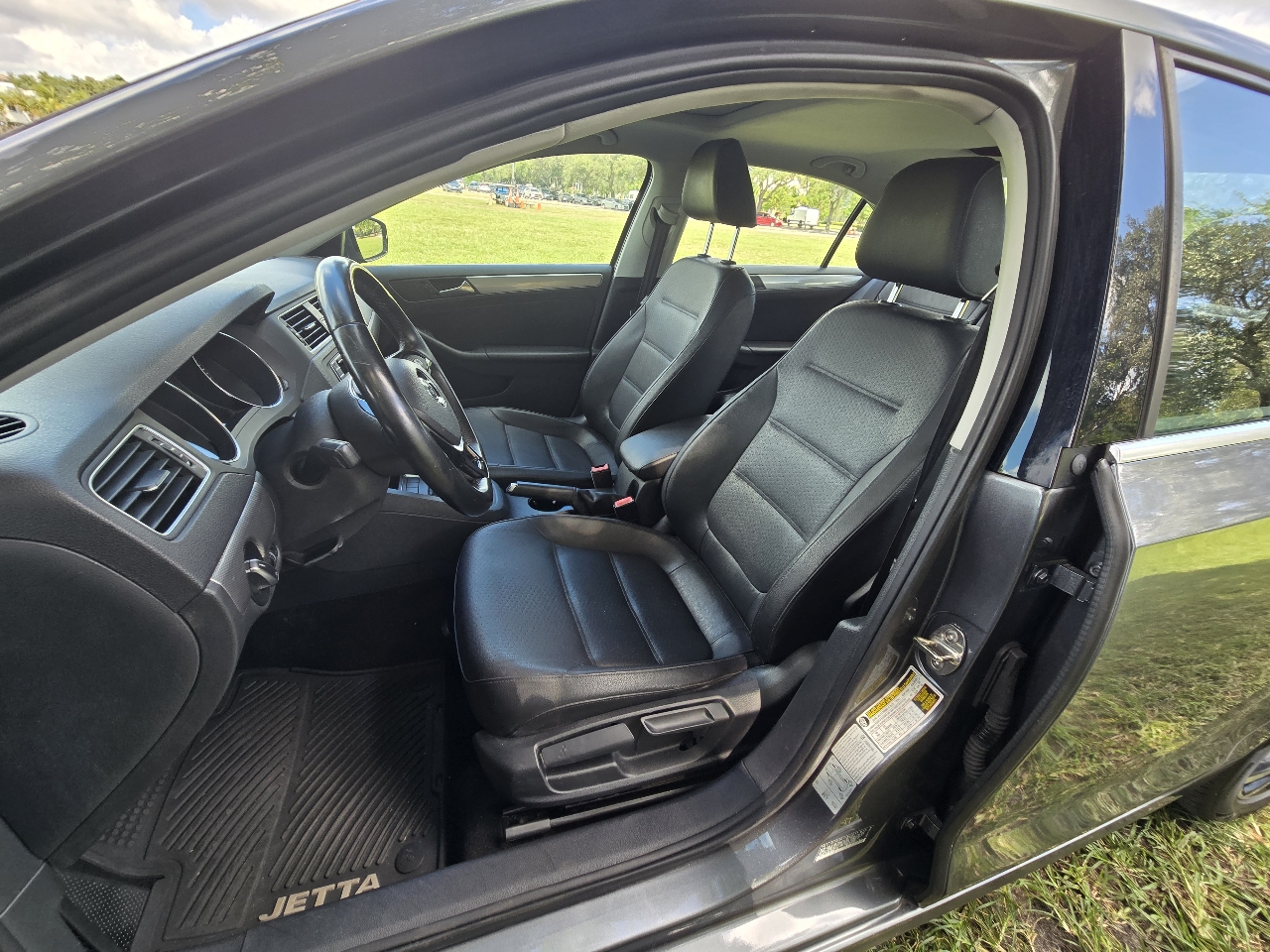 Volkswagen Jetta  2017