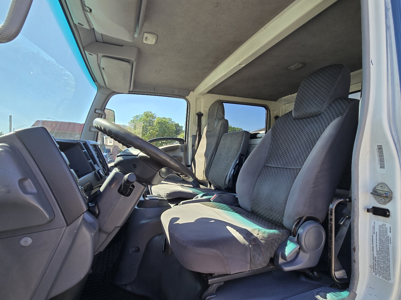 Isuzu NPR GAS CREW 150" WB 12000 GVWR IBT PWL 2009