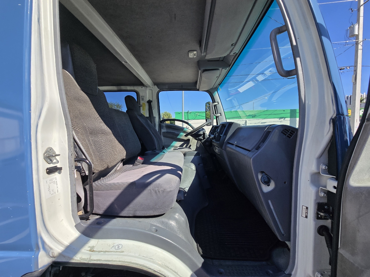 Isuzu NPR GAS CREW 150" WB 12000 GVWR IBT PWL 2009