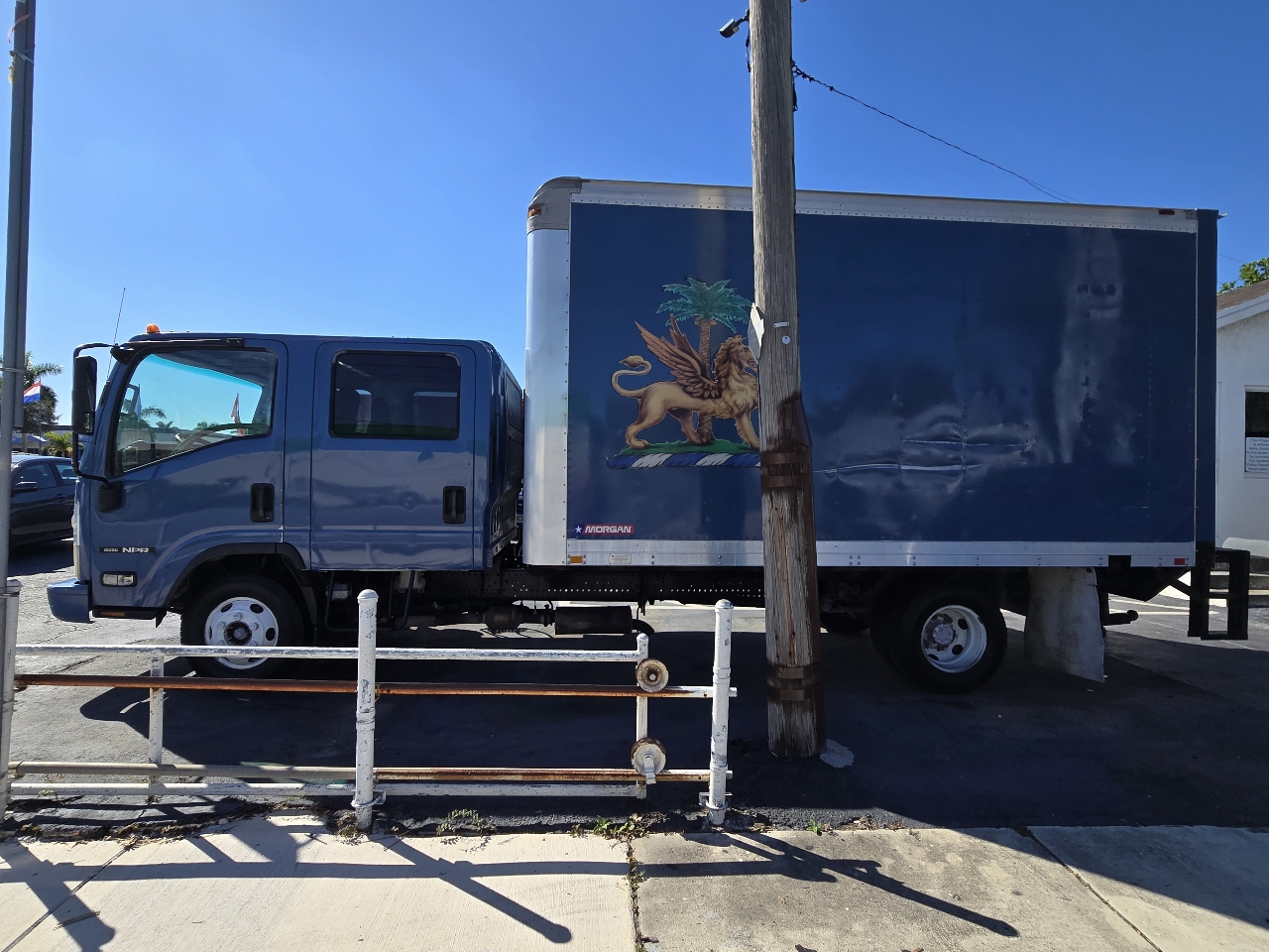 Isuzu NPR GAS CREW 150" WB 12000 GVWR IBT PWL 2009