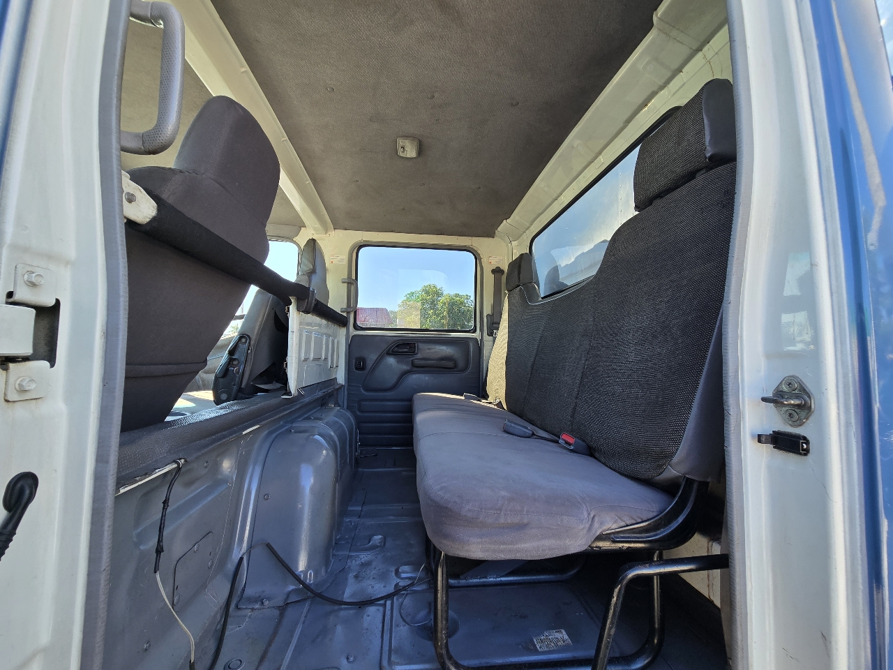 Isuzu NPR GAS CREW 150" WB 12000 GVWR IBT PWL 2009