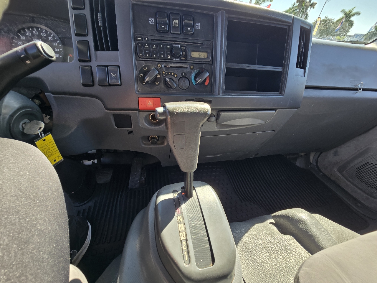 Isuzu NPR GAS CREW 150" WB 12000 GVWR IBT PWL 2009