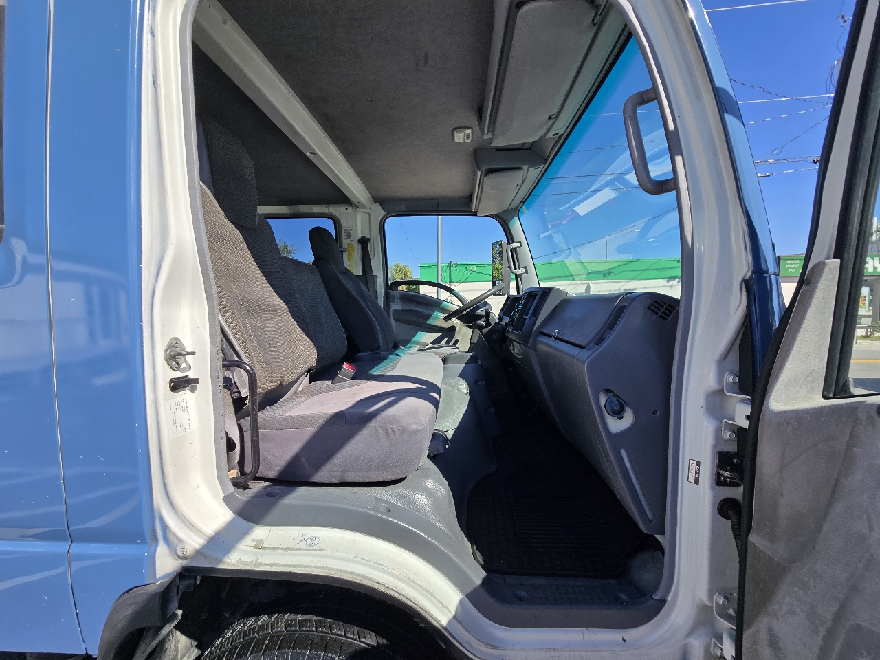 Isuzu NPR GAS CREW 150" WB 12000 GVWR IBT PWL 2009