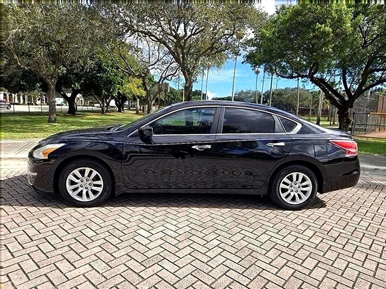 Nissan Altima S 2015