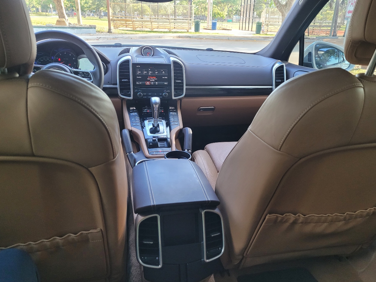 Porsche Cayenne Platinum Edition AWD 2017