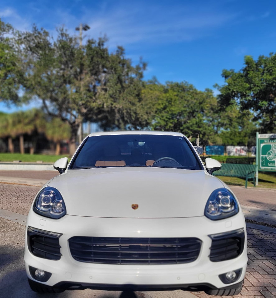 Porsche Cayenne Platinum Edition AWD 2017