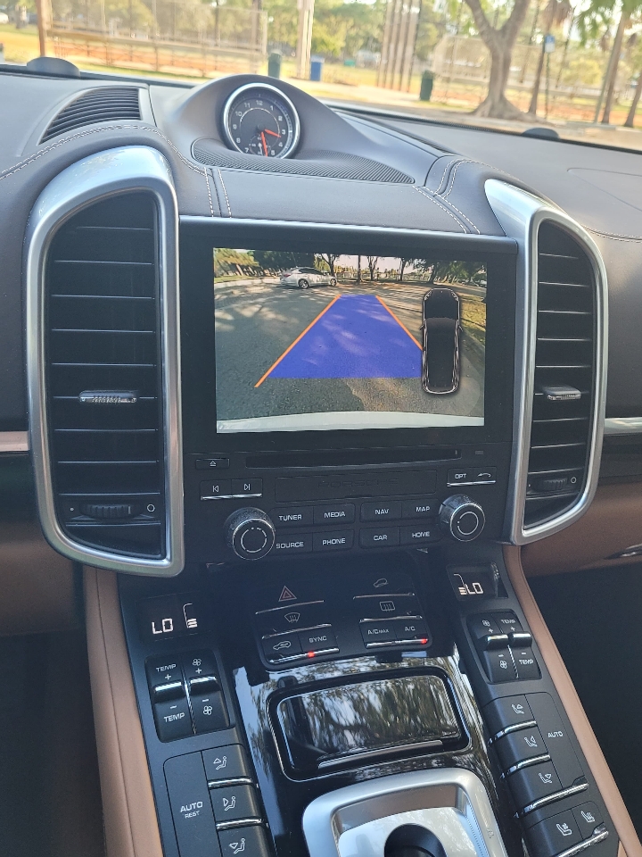 Porsche Cayenne Platinum Edition AWD 2017